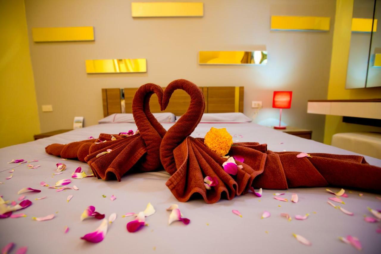 Oscar Boutique Hotel Patong Luaran gambar
