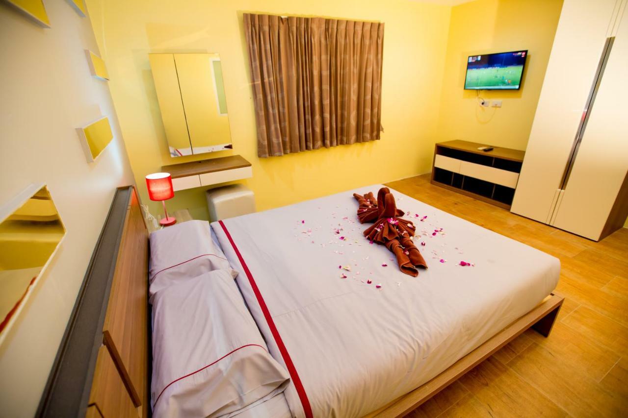 Oscar Boutique Hotel Patong Luaran gambar