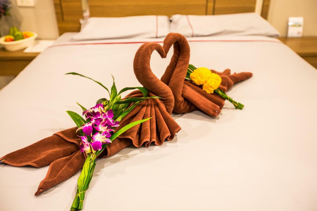 Oscar Boutique Hotel Patong Luaran gambar