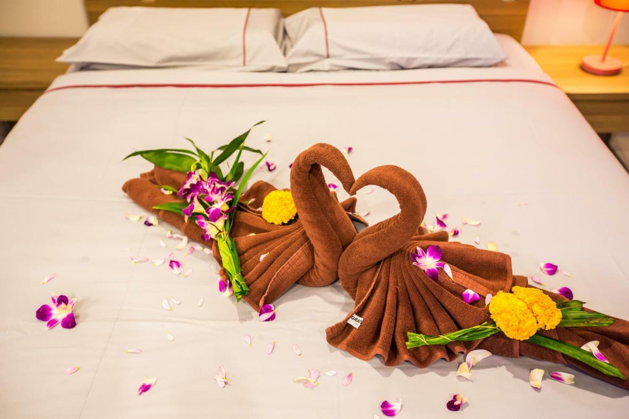 Oscar Boutique Hotel Patong Luaran gambar